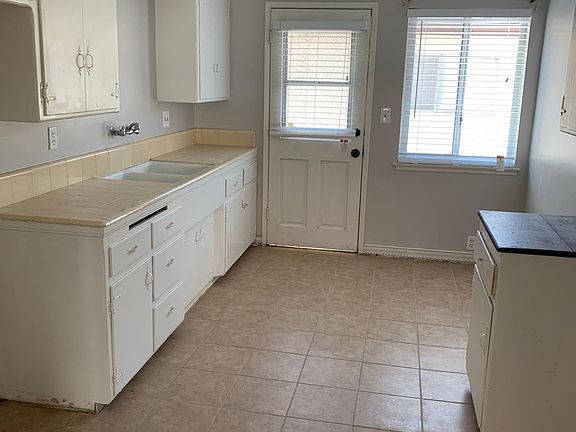 2nd image of 516 S Eremland Dr Unit 518