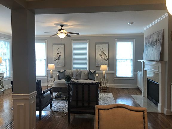 5th image of 4809 Fairmont Way