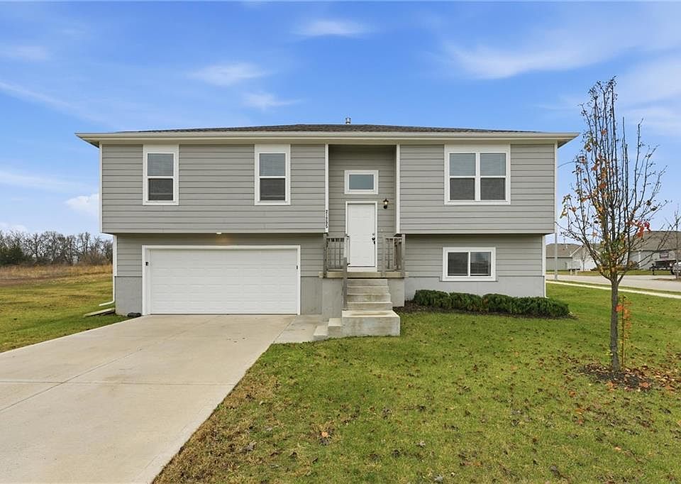 21295 W 218th Ter, Spring Hill, KS 66083 | Zillow