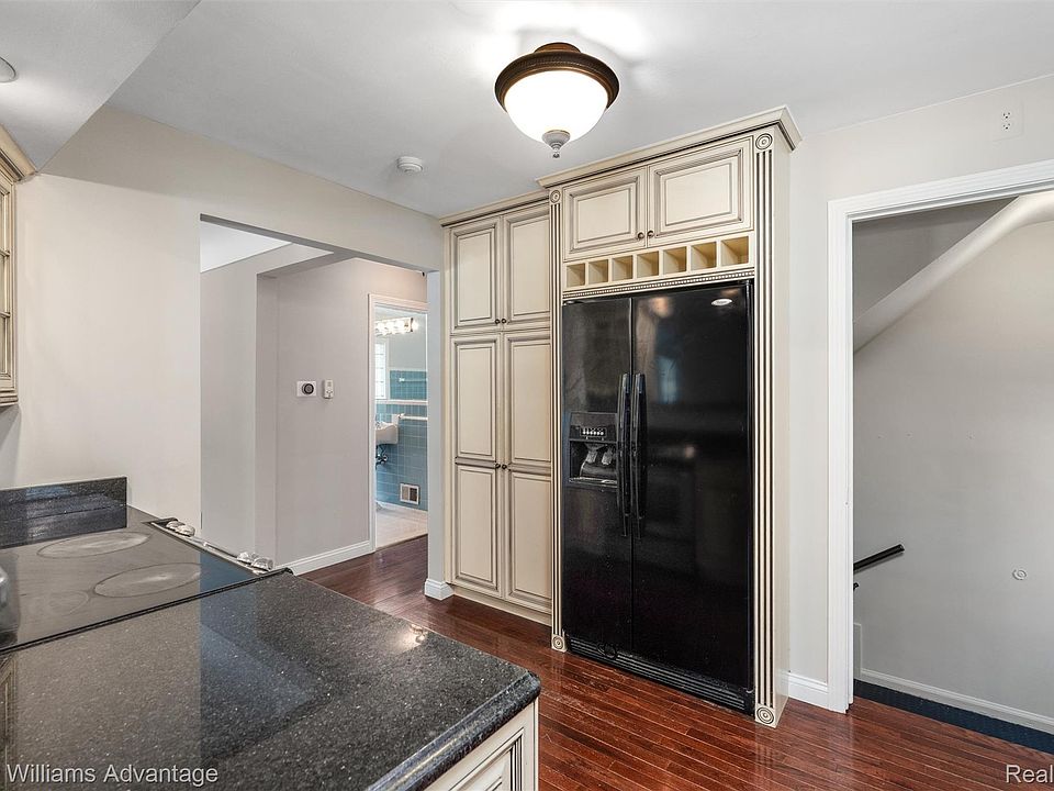 410 Catalpa Dr, photo 4