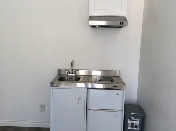 16817 Yucca Ave #1, Victorville, CA 92395
