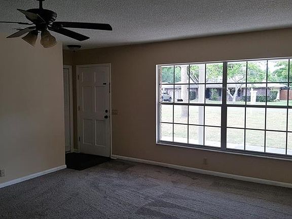 3rd image of 121 Okaloosa Dr
