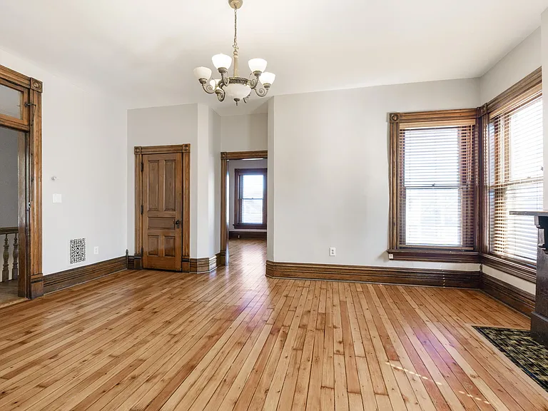 529 S 3rd St — Photo 40