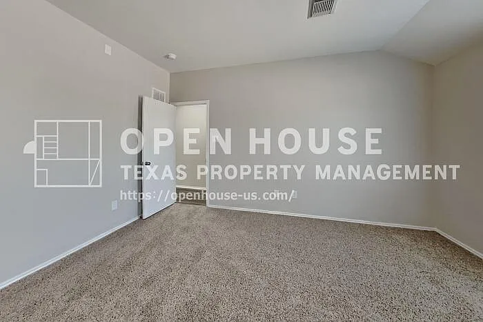 1806 Usher Ct — Photo 9