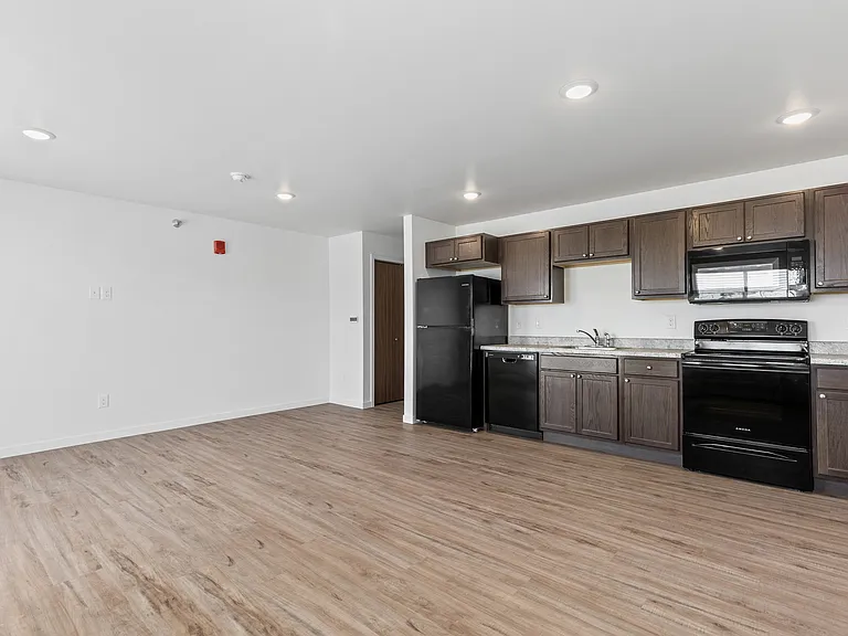 Split Creek Commons — Photo 34