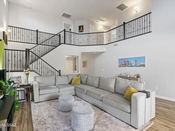 8673 W Hanbury Rd, Marana, AZ 85653