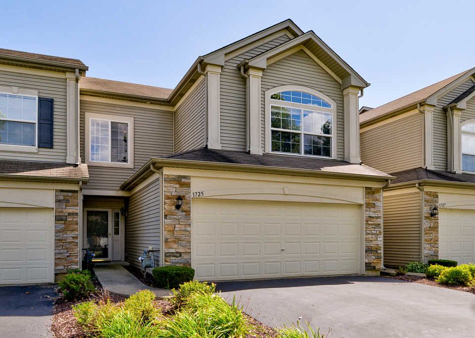 1st image of 1725 Fieldstone Dr N #1725