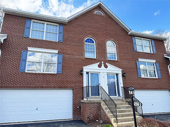 2nd image of 714 Cherry Blossom Ct