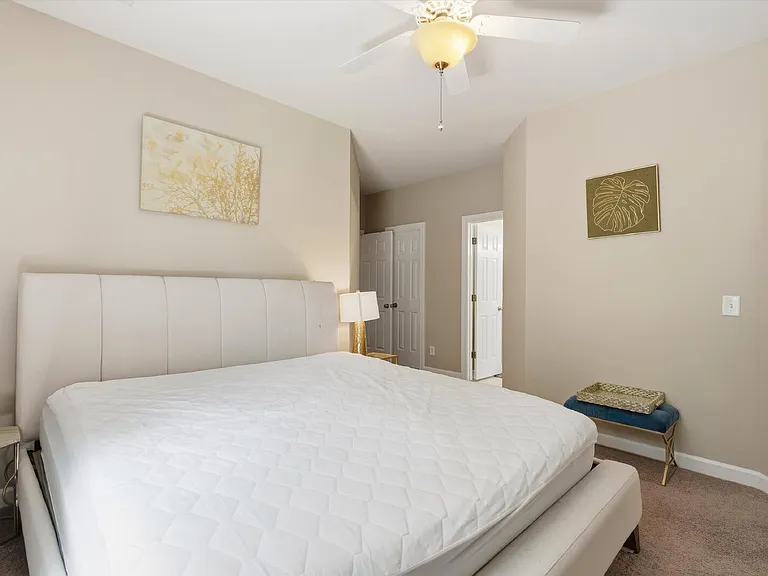 407 S Elgin Ct — Photo 20
