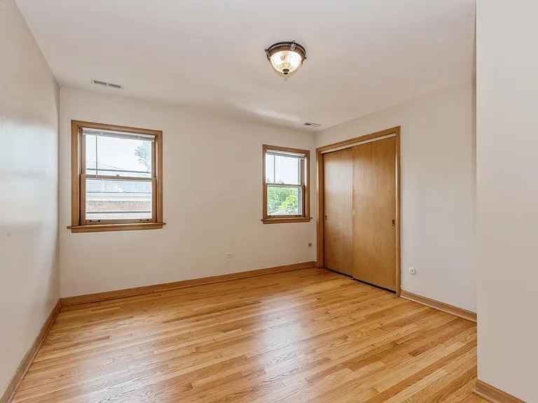 8108 N Oriole Ave #2 — Photo 6