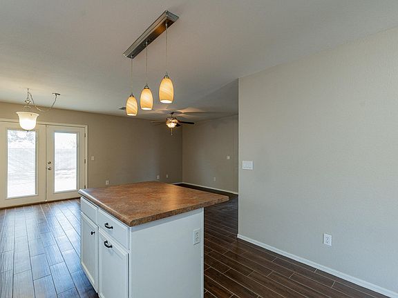 4th image of 4222 S 62nd Ln