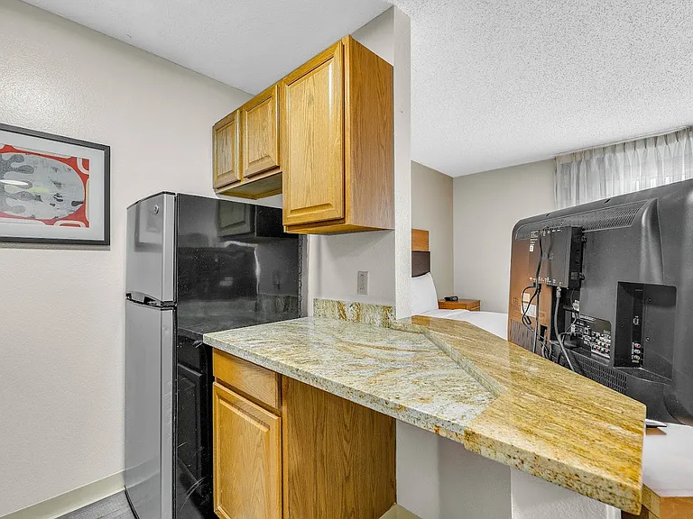 The Amian Residence — Photo 24