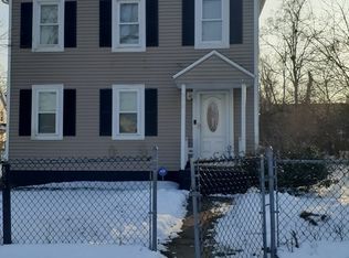 379 Central St, Springfield, MA 01105