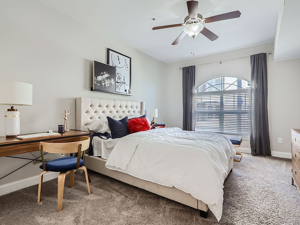 1st image of 215 North Ave NE APT 1013