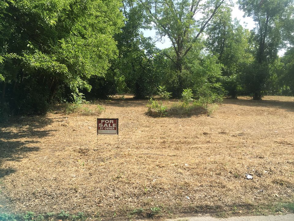 1st image of 714 E Avenue F