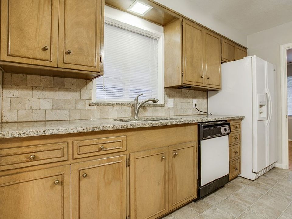 2nd image of 6514 Winton St