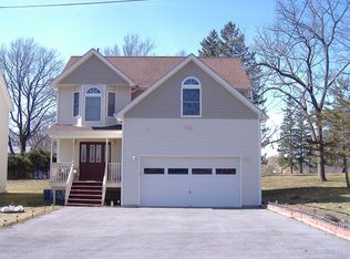 125 Sproat St, Middletown, NY 10940