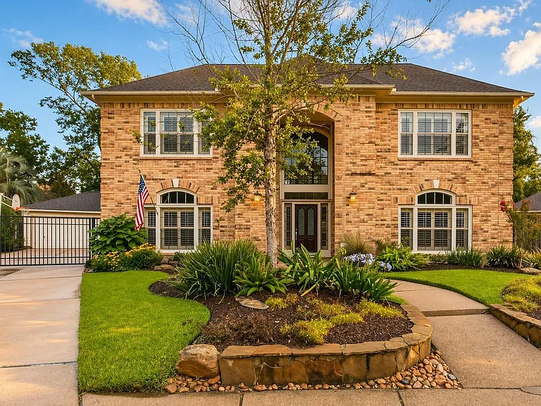 2214 Cherrytree Ridge Ln — Photo 2
