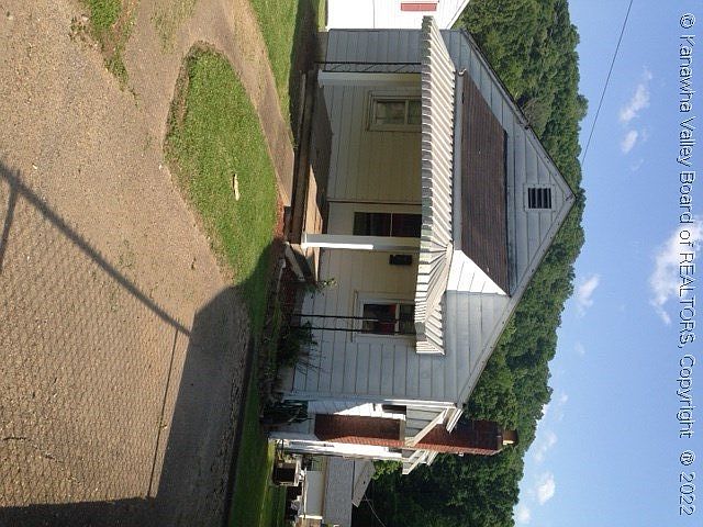 2nd image of 4070 40th St