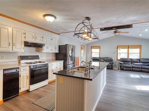 5th image of 42 Kiley Way