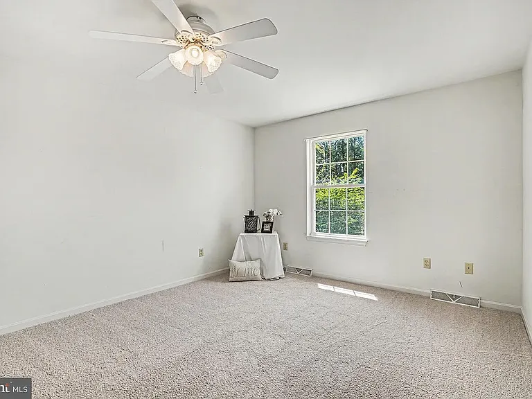 239 G St — Photo 7