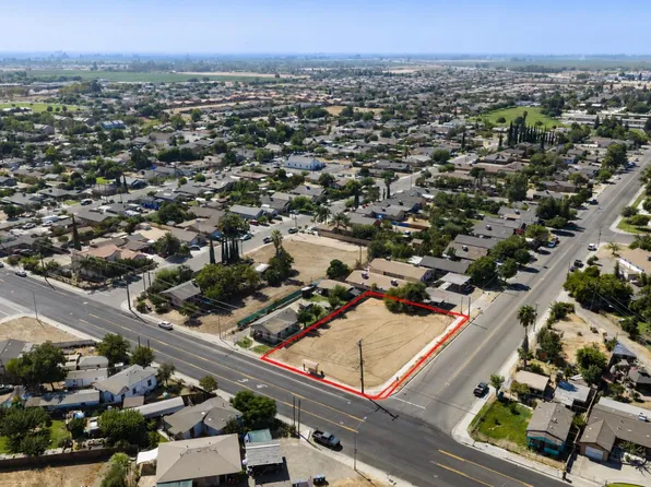 900 Sunrise Ave, Madera, CA 93638