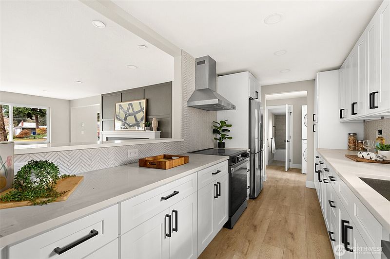 4th image of 1402 N 136th Street