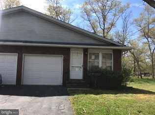 1 Walnut Rd, Manahawkin, NJ 08050