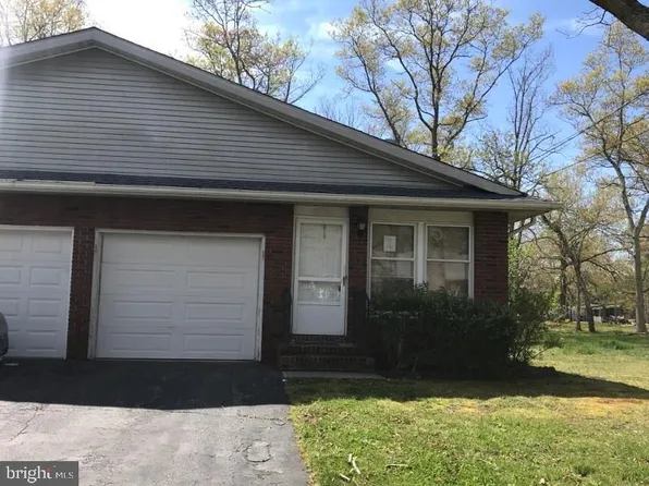 1 Walnut Rd, Manahawkin, NJ 08050