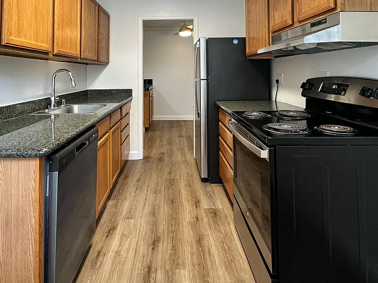 The Chase Apartment Homes — Photo 41