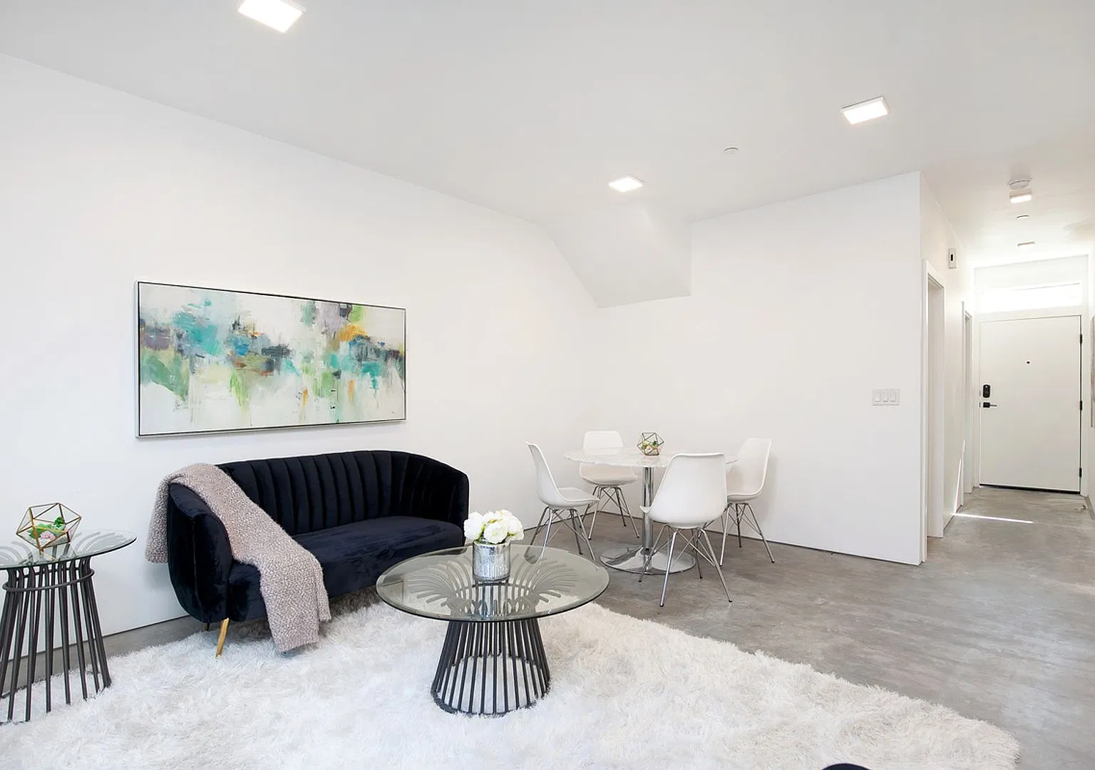 Nest — Photo 3
