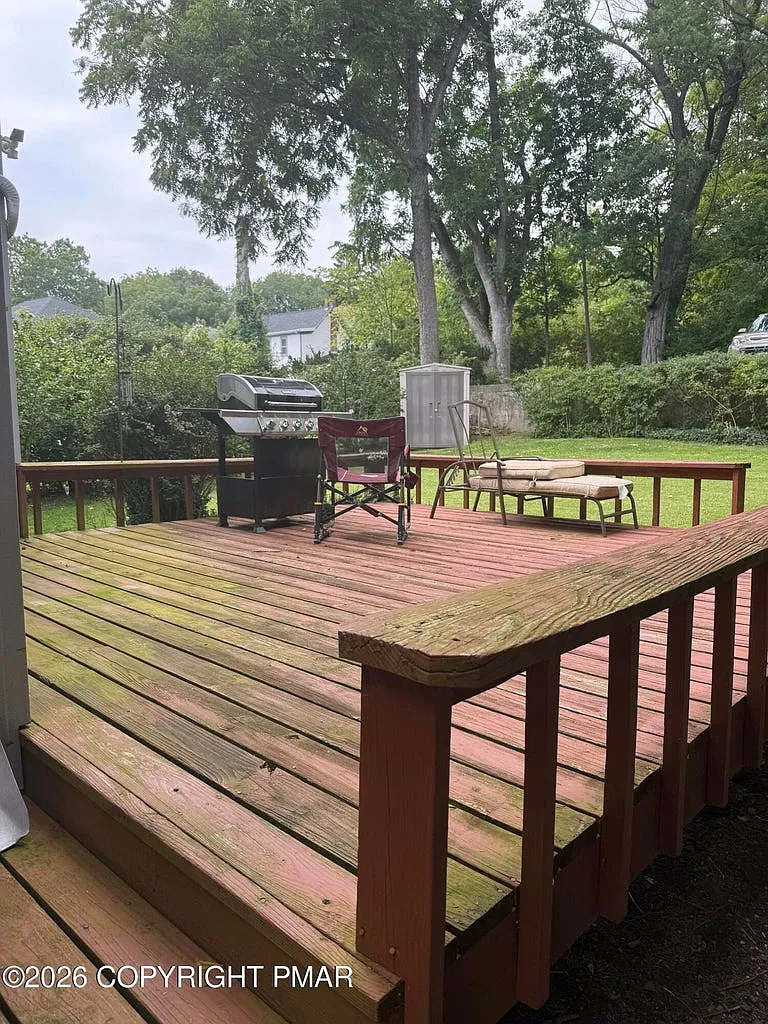 3 bed, 1354 sqft, $2,000 — Photo 4