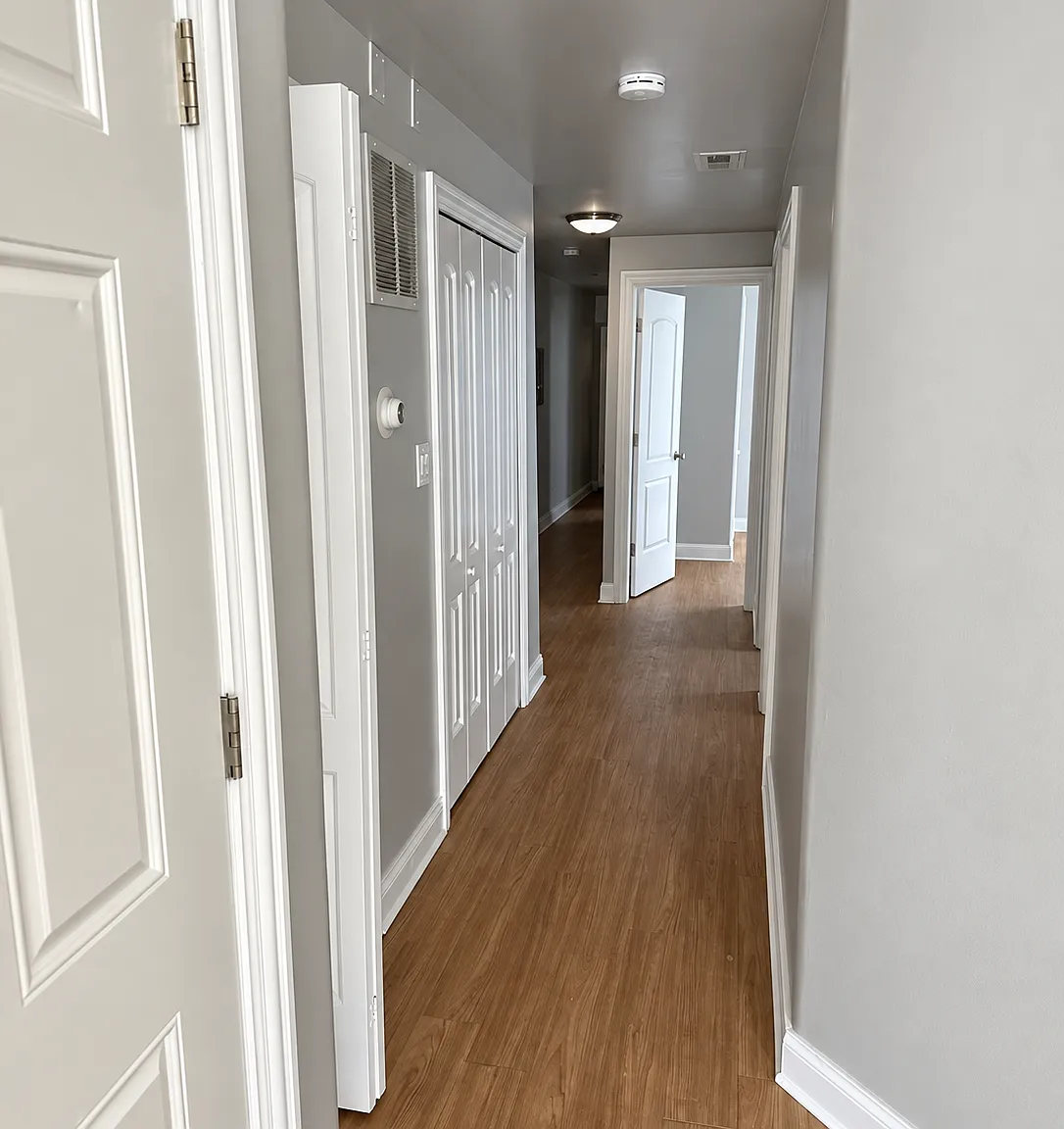 3 bed, $1,445 — Photo 2