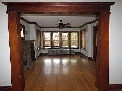 1st image of 4845 W Barry Avenue # Fl 2nd