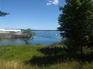 14 Prime St, Eastport, ME 04631