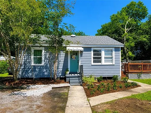 347 1/2 Helios Ave Photo 1