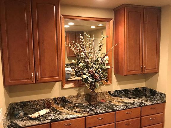 3rd image of 425 S Parkcrest Unit 319