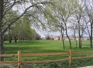 919 Grouse Rd, Glenn Heights, TX 75154