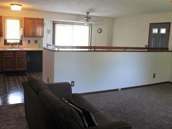 3rd image of 9409 Baldwin Dr