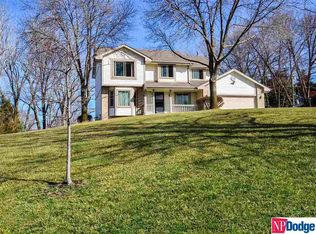 6406 Girard St, Omaha, NE 68152