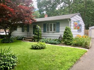105 Helberg Rd, Springfield, MA 01128