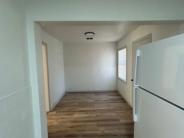 1529 NW Smith Ave — Photo 11