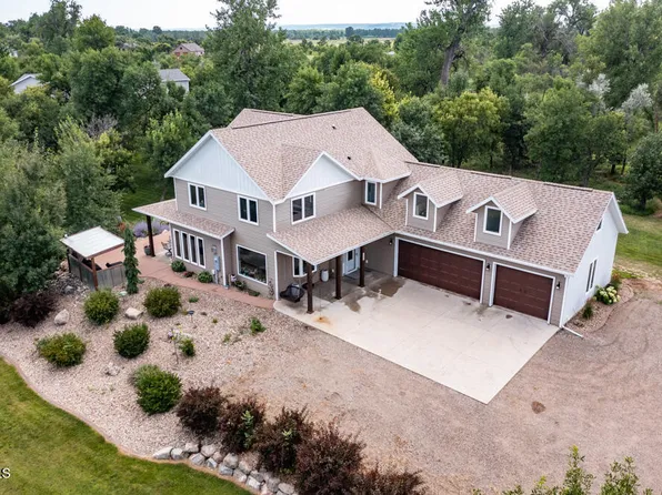 4403 Daniel St, Bismarck, ND 58504