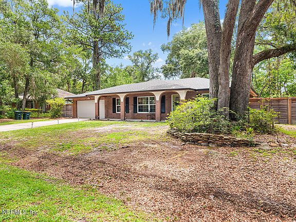 3rd image of 12995 MANDARIN POINT Lane