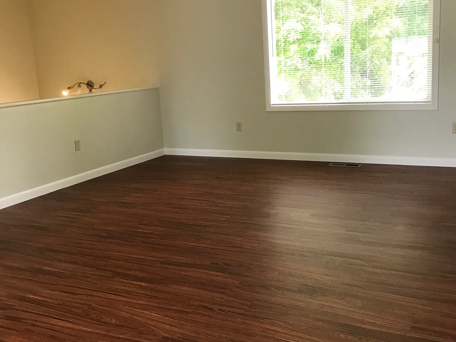 2 bed, 1.5 bath, 1168 sqft, $1,500 — Photo 3