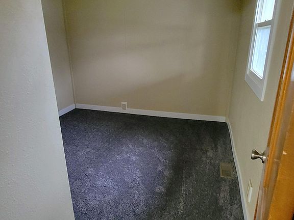 5th image of 3021 Mars Hill St