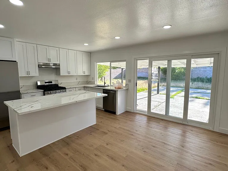 7680 Lombardy Ave — Photo 3