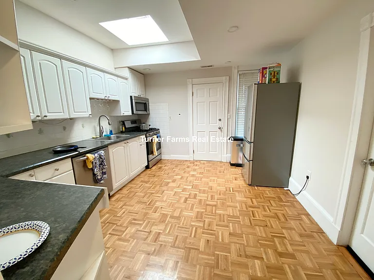 108 Buttonwood St #3A — Photo 2