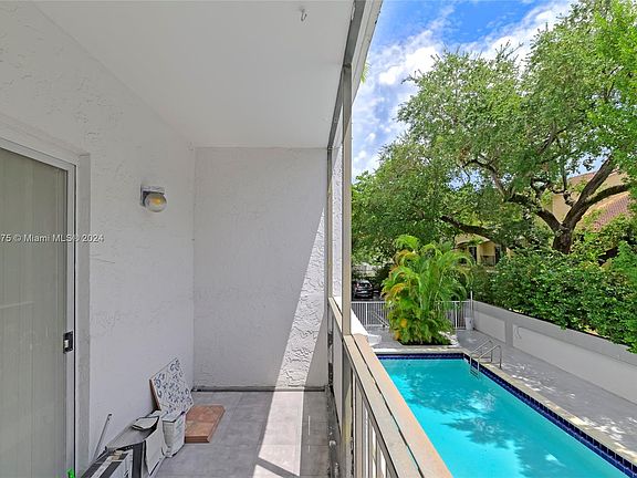 3rd image of 8950 NE 8th Ave APT 208