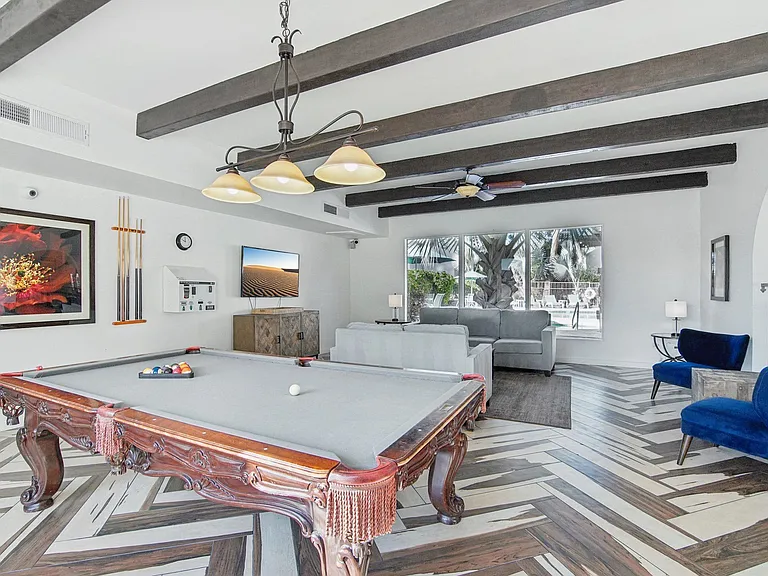 The Viridian Apartments — Photo 13